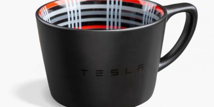 Auto Klub – Radnici kleptomani: Iz njemačke tvornice Tesle je ukradeno 65.000 šalica za kavu