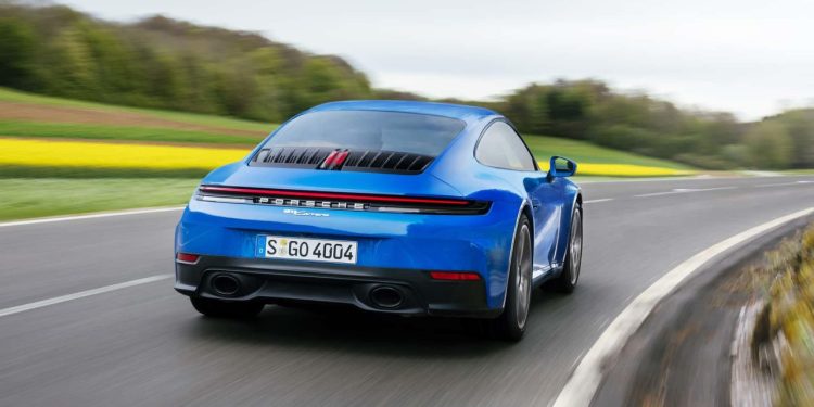 Auto Klub – Sve veći i teži auti: Čak i Porsche smatra 911 prevelikim, ali ne mogu učiniti ništa