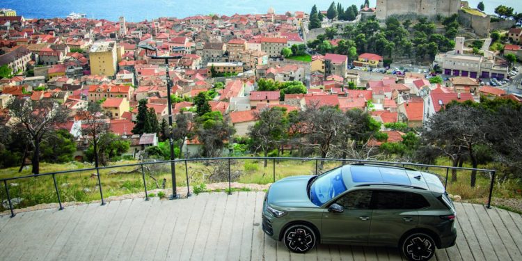 Auto Klub – Tragom svjetske baštine s novim VW Tiguanom: Šibenik, Krešimirov grad ima na što biti ponosan