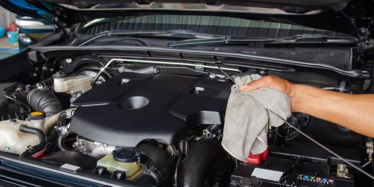 Auto Klub – Trend u porastu: Zašto neki proizvođači više ne koriste šipke za mjerenje količine ulja u automobilima?