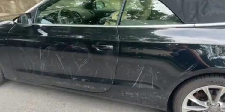 Auto Klub – Vlasnica uništenog Audija dobila poruku ispod brisača: ‘Znam tko je kriv, snimila ga je kamera’