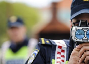 Auto Klub – Vozači u Hrvatskoj vole ‘zaviriti u čašicu’ i sjesti za volan: Ovo su najčešći prekršaji ove godine