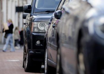 Auto Klub – Zauzeo mu mjesto: Postoji automobil kojeg pauk ne može premjestiti, vlasnik parkirnog mjesta očajan