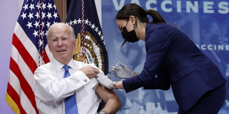 Biden pozitivan na Covid — RT World News