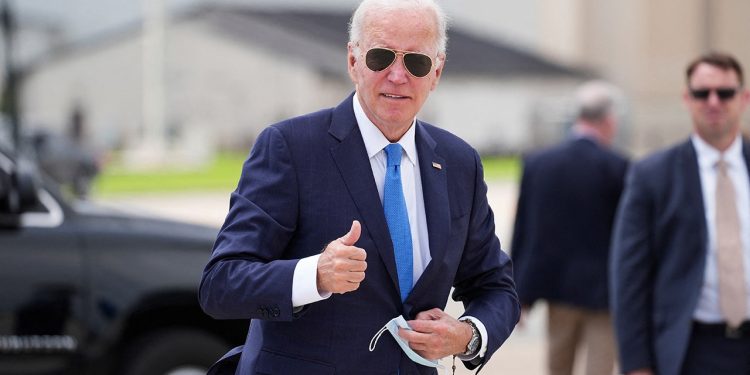 Biden se sprema obratiti naciji nakon izlaska iz utrke 2024. pod pritiskom