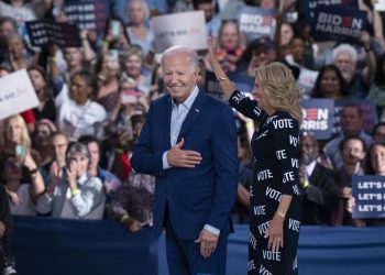 Bidenova kampanja pokreće 50 milijuna dolara plaćenih medija