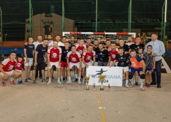 Bili 9 Priska Med i Podstrana veterani su osvajači malonogometnog turnira u Podstrani.