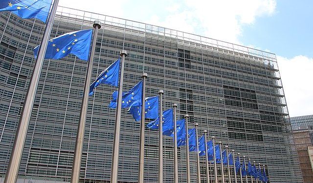 Bilo je pitanje vremena: EU Komisija tvrdi da mreža X krši digitalne zakone