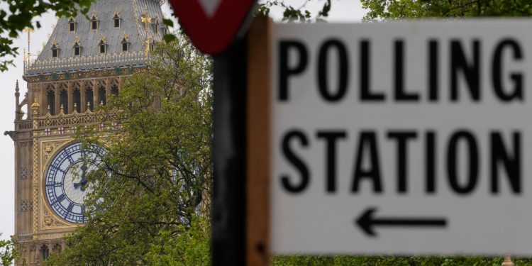 Britanci izlaze na birališta: Ankete za sada blagonaklone Laburistima