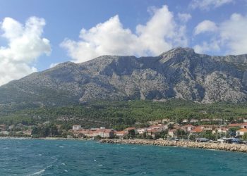 Bura tijekom dana okreće na maestral i lebić