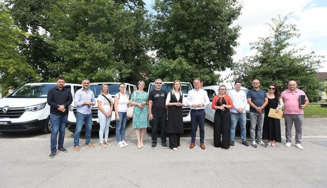 Četiri osnovne škole dobile vozila od VPŽ-a