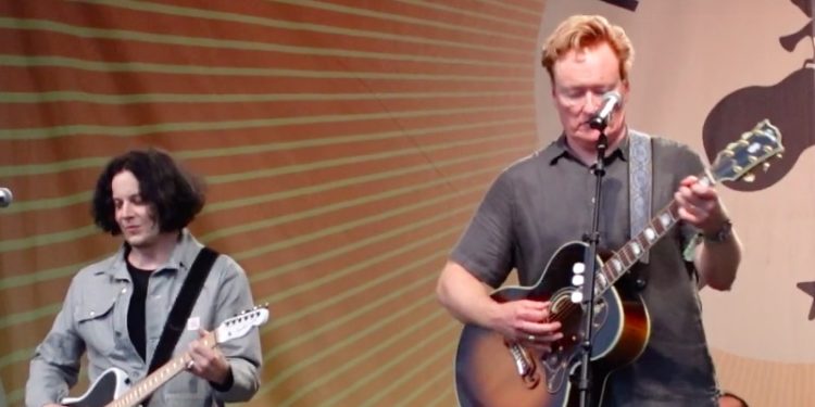 STARI PRIJATELJI Jack White i TV zvijezda Conan O’Brien odsvirali hit White Stripesa ‘We’re Going to Be Friends’ | NACIONAL.HR
