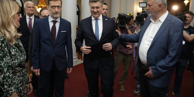 Čovjek koji bi mogao pobijediti Milanovića progovorio o kandidaturi: ‘Zamislio sam se nad time’