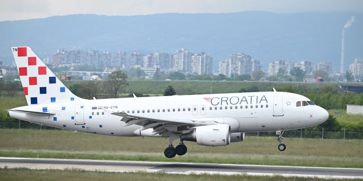 Croatia Airlines danas dobila svoj najmoderniji avion, u Hrvatsku stigao Airbus A220