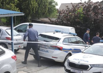 Cure detalji strašnog zločina: Muškarac ubio majku, štićenike Doma i zaposlenike