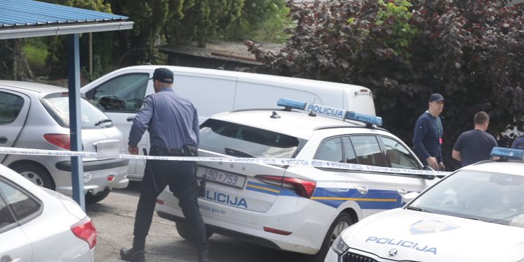 Cure detalji strašnog zločina: Muškarac ubio majku, štićenike Doma i zaposlenike