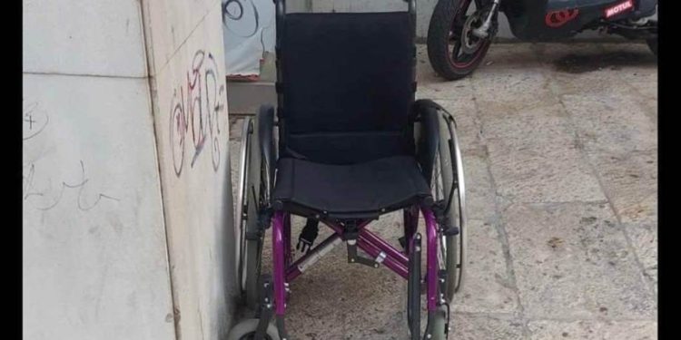 DOBRA VIJEST Pronađena kolica koja su ukradena djevojčici oboljeloj od cerebralne paralize, majka: “Hvala predivnom gospodinu”