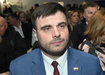 DONOSIMO DETALJE ‘Podvodni’ roštilji u koritu Kupe najnoviji su projekt župana Celjaka | NACIONAL.HR