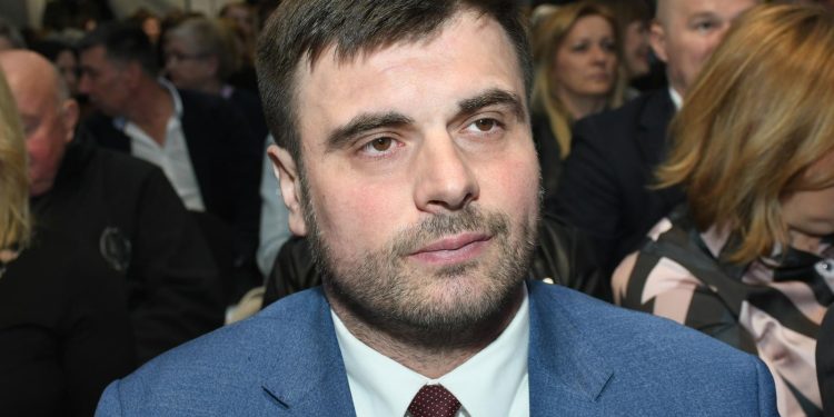 DONOSIMO DETALJE ‘Podvodni’ roštilji u koritu Kupe najnoviji su projekt župana Celjaka | NACIONAL.HR