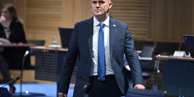 Dabro će imati možda i najteži posao od svih: Glavni problem će mu stvarati šef jedne agencije