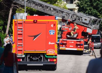 Dalmatinski vatrogasci spašavali djecu iz užarenih automobila. Evo gdje su zabilježene intervencije