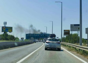 Drama u Šibeniku: Zapalio se šoping-centar, vatrogasci spašavali ljude iz lifta