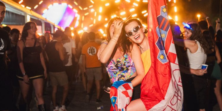 Droga i krađe: Policija privela 126 osoba na Ultri i naplatila 43 tisuće eura kazni