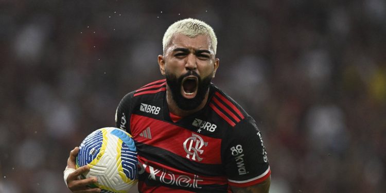 Dvije lopte na terenu?  Gabigol zabija jedan od najapsurdnijih jedanaesteraca ikada