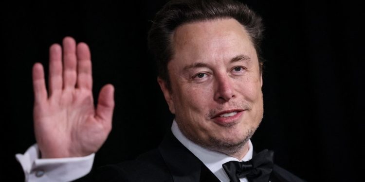 Elon Musk napušta Kaliforniju zbog trans zakona — RT Business News