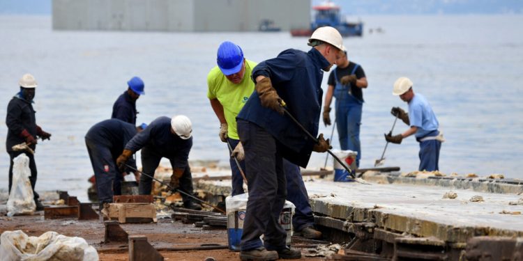 Evo što se isplati: U ovim sektorima su najveće plaće