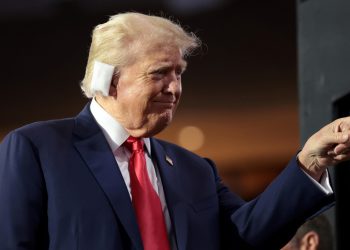 FBI ne zna ništa o teroristima koji su preplavili SAD – Trump – RT World News