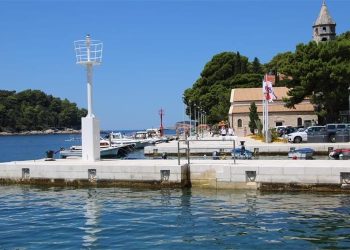 FOTO Butković obišao novu i dograđenu rivu u Cavtatu