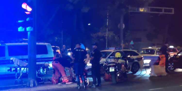 (FOTO) PRVA VEČER ULTRE Više od 90 privedenih, Hitna pomoć intervenirala 30-ak puta