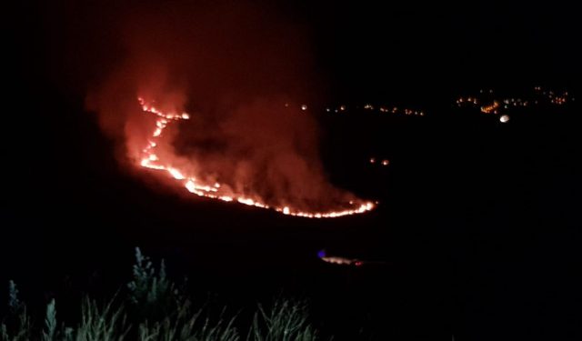 FOTO/VIDEO I dalje gori na brdu pored Mostara, sve raspoložive vatrogasne postrojbe na terenu