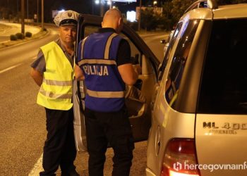 FOTO/VIDEO Naš reporter proveo je večer s policijskom patrolom na ulicama grada, evo što je zabilježio