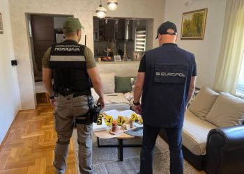 FOTO/VIDEO Pogledajte kako je izgledalo uhićenje uposlenika Granične policije BiH u Trebinju