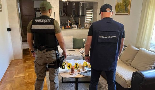 FOTO/VIDEO Pogledajte kako je izgledalo uhićenje uposlenika Granične policije BiH u Trebinju