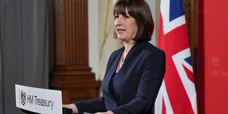 Financije Ujedinjenog Kraljevstva najgore od 1945. – novi kancelar — RT World News