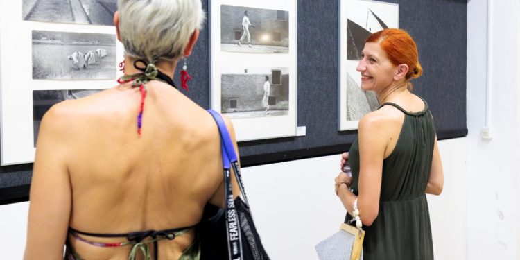 Fotoklub Split se odužio svojim zaslužnim članicama – 20 godina nakon smrti, prva samostalna izložba sestara Marasović