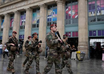 Francuski dužnosnik kaže da je ‘ultra-ljevičarski aktivist’ uhićen zbog provale na željezničko mjesto usred istrage ‘sabotaže’ vlaka