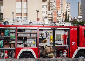 GORILO NA BRAČU Na terenu bilo više vatrogasnih društava, poslana i dva kanadera