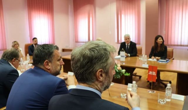 GOTOVO 40 MILIJUNA MARAKA Vladajući u Mostaru dogovorili raspodjelu sredstava od RAK-a