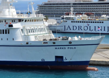 GUŽVA JE SLABA RIJEČ Ovo je gigantski broj putnika koji će ovoga vikenda protutnjati splitskom gradskom i zračnom lukom!