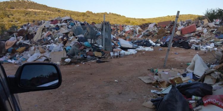 Gadan prizor na popularnom hrvatskom otoku: Pogledajte na što liči odlagalište otpada