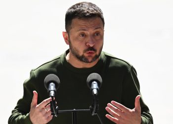 Globalno povjerenje u Zelenskog ‘značajno opalo’ – anketa — RT World News