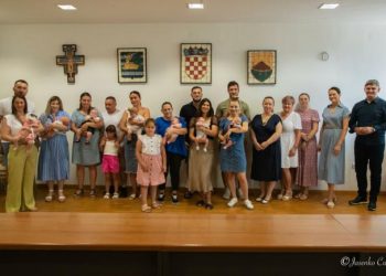 Grad Otok u ovoj je godini dobio 23 mala građanina, razmišljaju o novom vrtiću