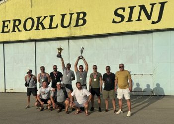 HDZ Sinj: “Čestitamo padobrancima Aerokluba Sinj na naslovu ekipnih prvaka Hrvatske”