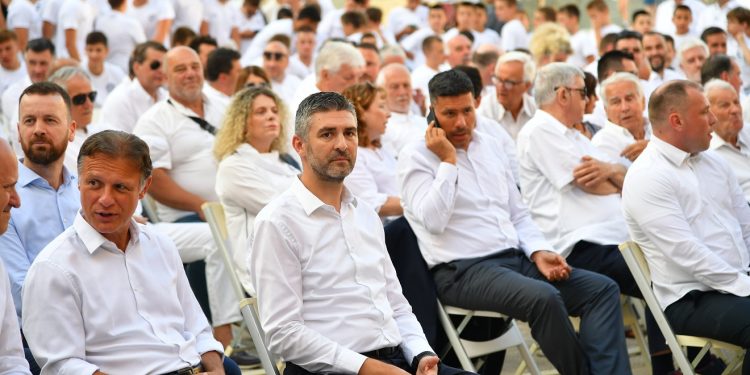 HDZ-ovac snimljen kako govori ‘Za dom spremni’: ‘Nemam se čega sramiti’