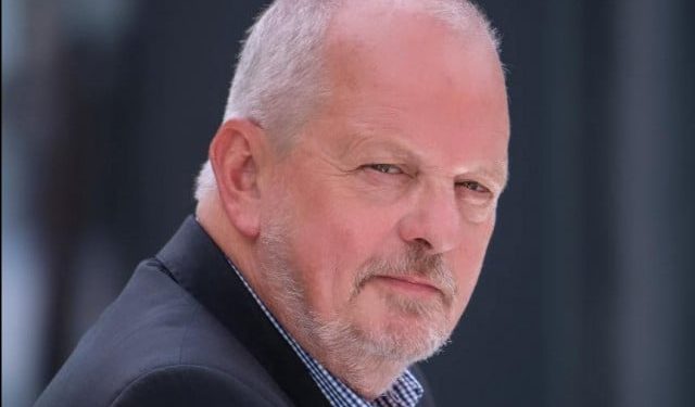 HENK VAN DEN DOOL Za tango je potrebno dvoje. EU je iskoračila i sad čekamo BiH da napravi korak