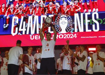 SPORNA PJESMA Najbolji igrač Eura pjevao ‘Gibraltar je španjolski’, stigla reakcija Velike Britanije | NACIONAL.HR